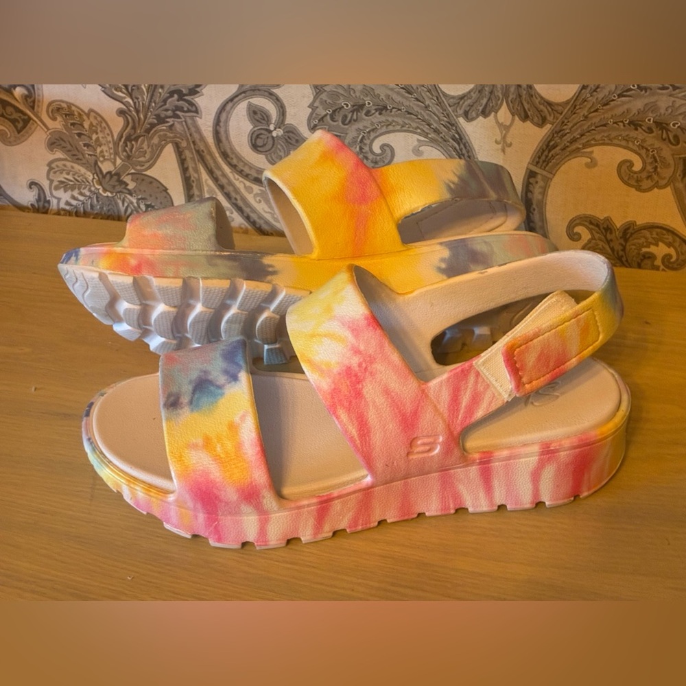 Colorful Tie-Dye luxe Foam Sandals - Picture 2 of 8